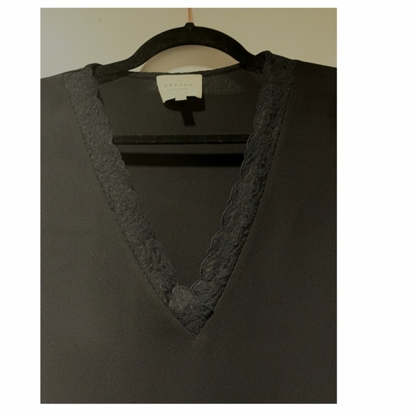 SEZANE - BLACK V-NECK BLOUSE WITH LACE SIZE US 2/FR 34 WORN ONCE - Picture 8 of 8